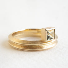 Load image into Gallery viewer, Double Bevelled Sapphire Ring