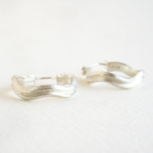 Load image into Gallery viewer, Double Bevelled Hoops