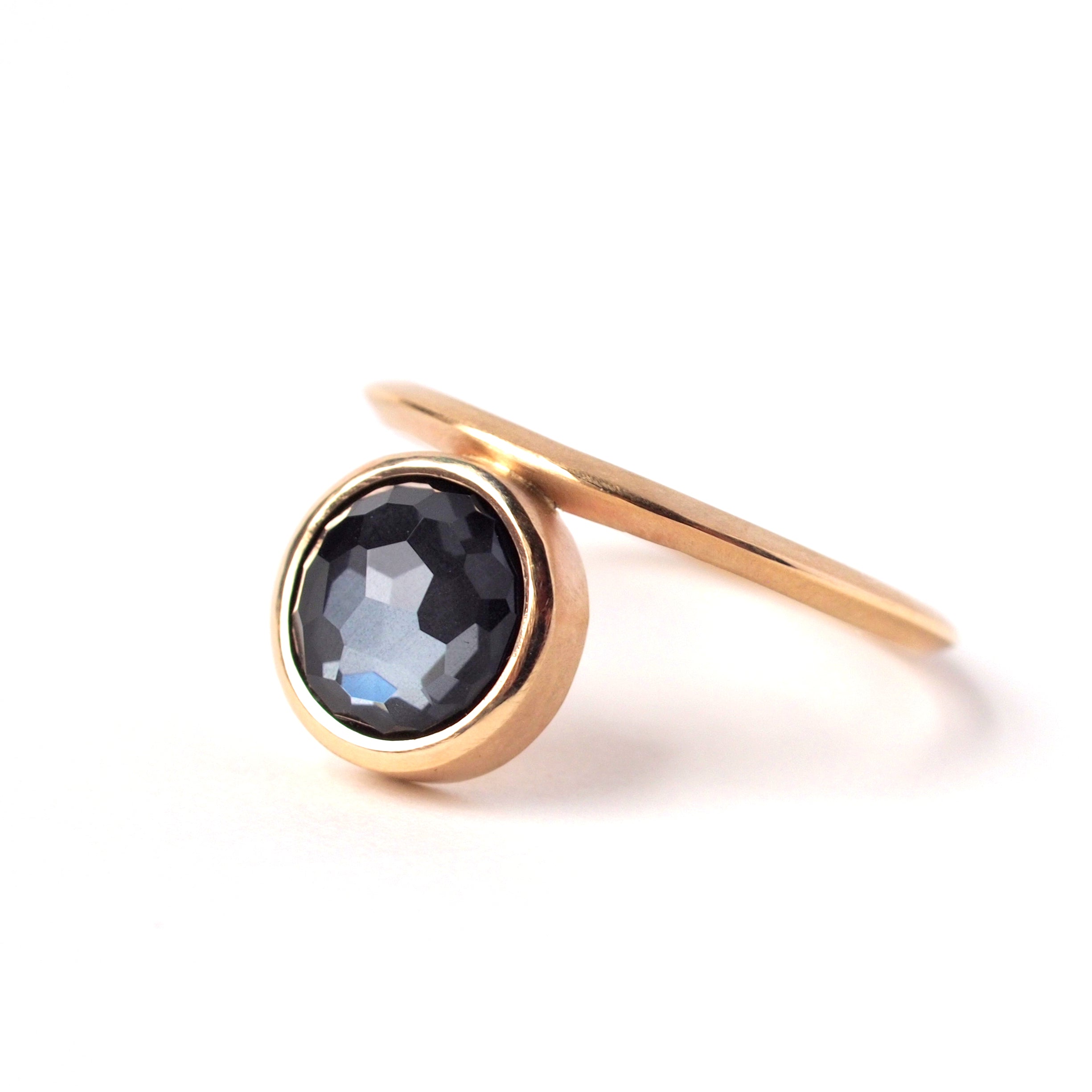 Hematite top gold ring