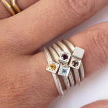 Load image into Gallery viewer, Garnet Cube Ring